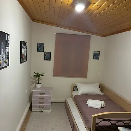 Als View Letrina וילה *